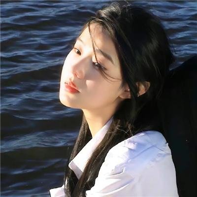 萧瑟雨落迟暮晚